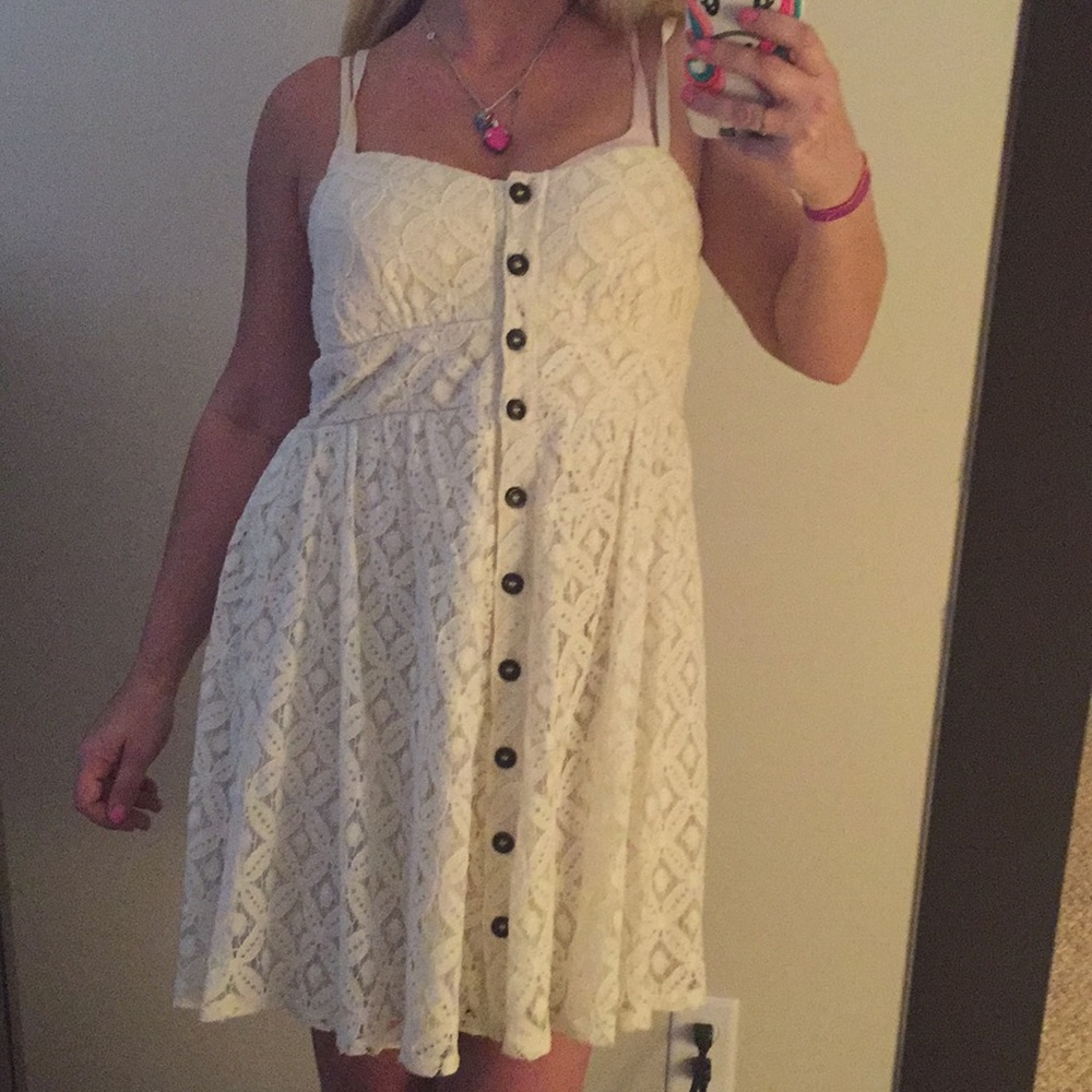 pretty off white summer dress!! large